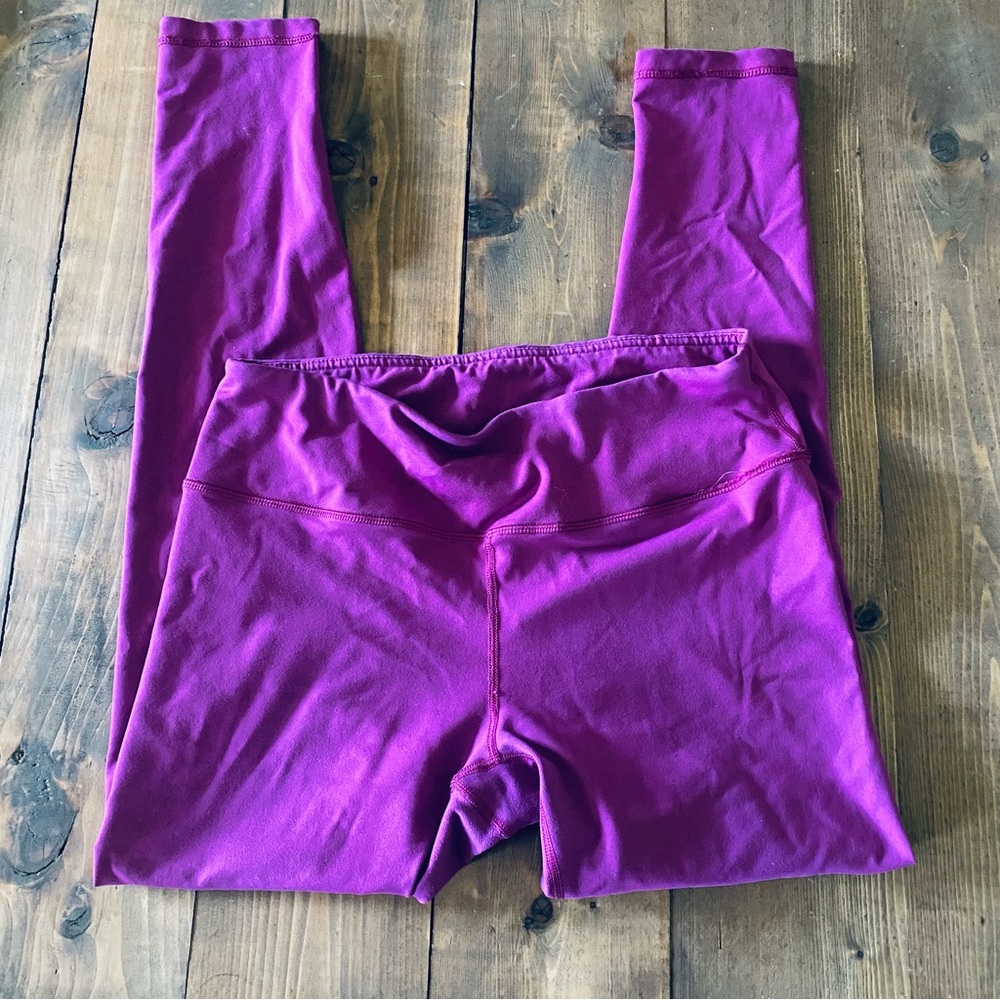Purple crop workout leggings